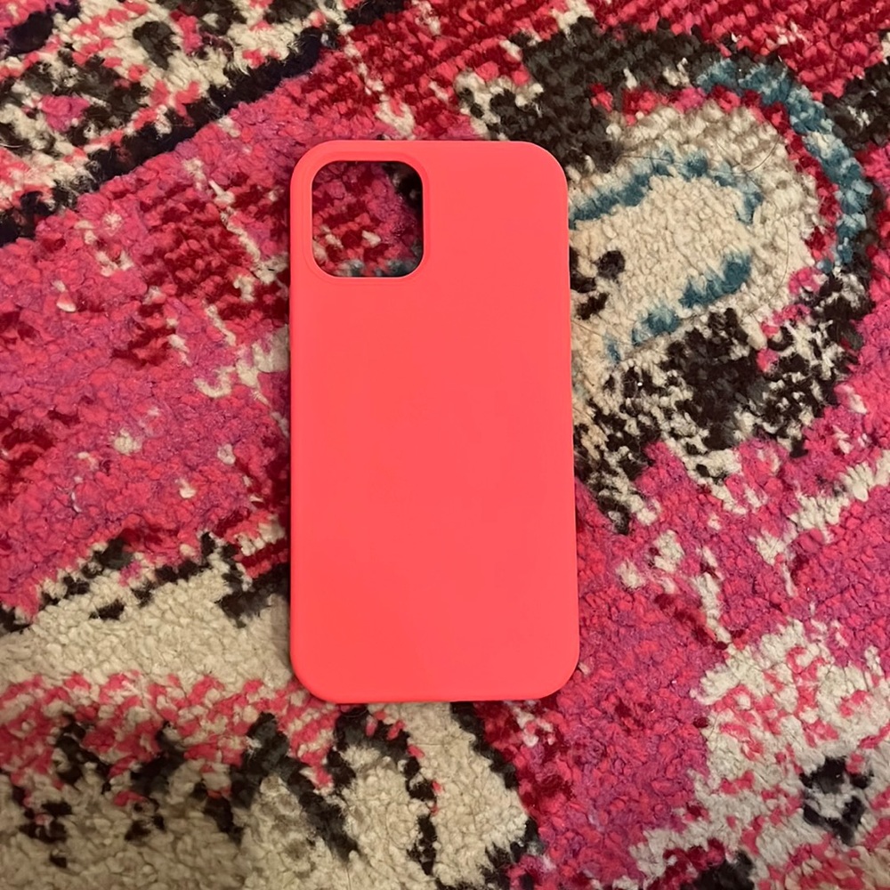 IPhone 12/12 pro case hot pink brand sarina
